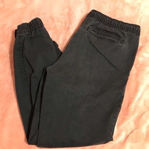 Aeropostale Black Khaki Jogger Pants (Medium)